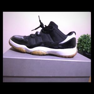 Air Jordan 11 Retro Low